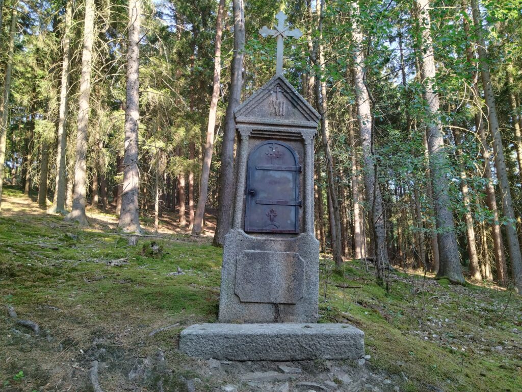 Dobrá Voda u Pocinovic - křížová cesta